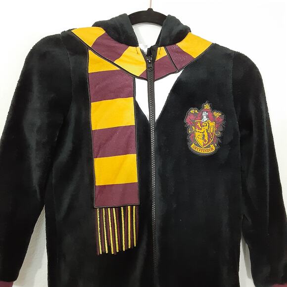 Wizarding World Harry Potter Fleece One Piece Pajamas Hooded Gryffindor Kids 10 - Picture 4 of 10